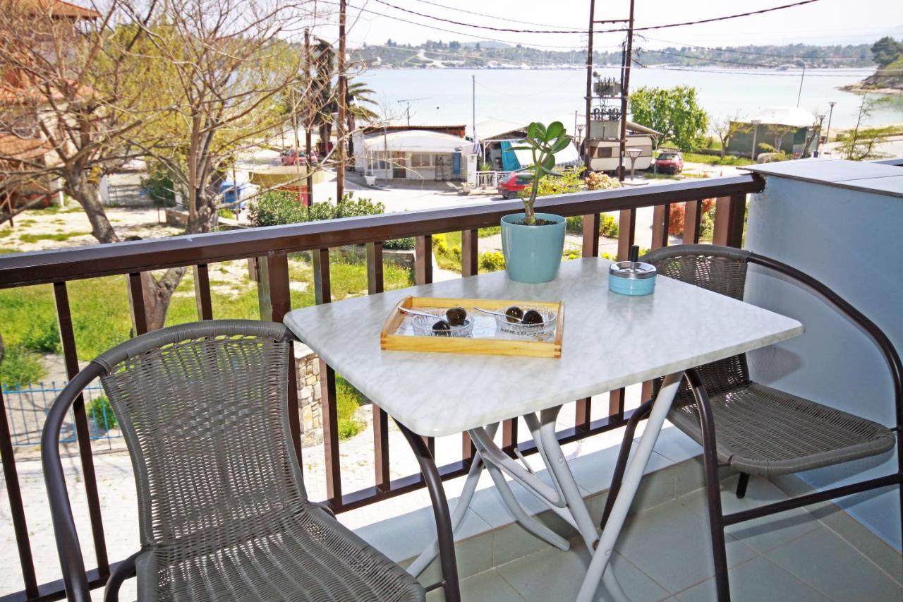 Acrothea Apartment *